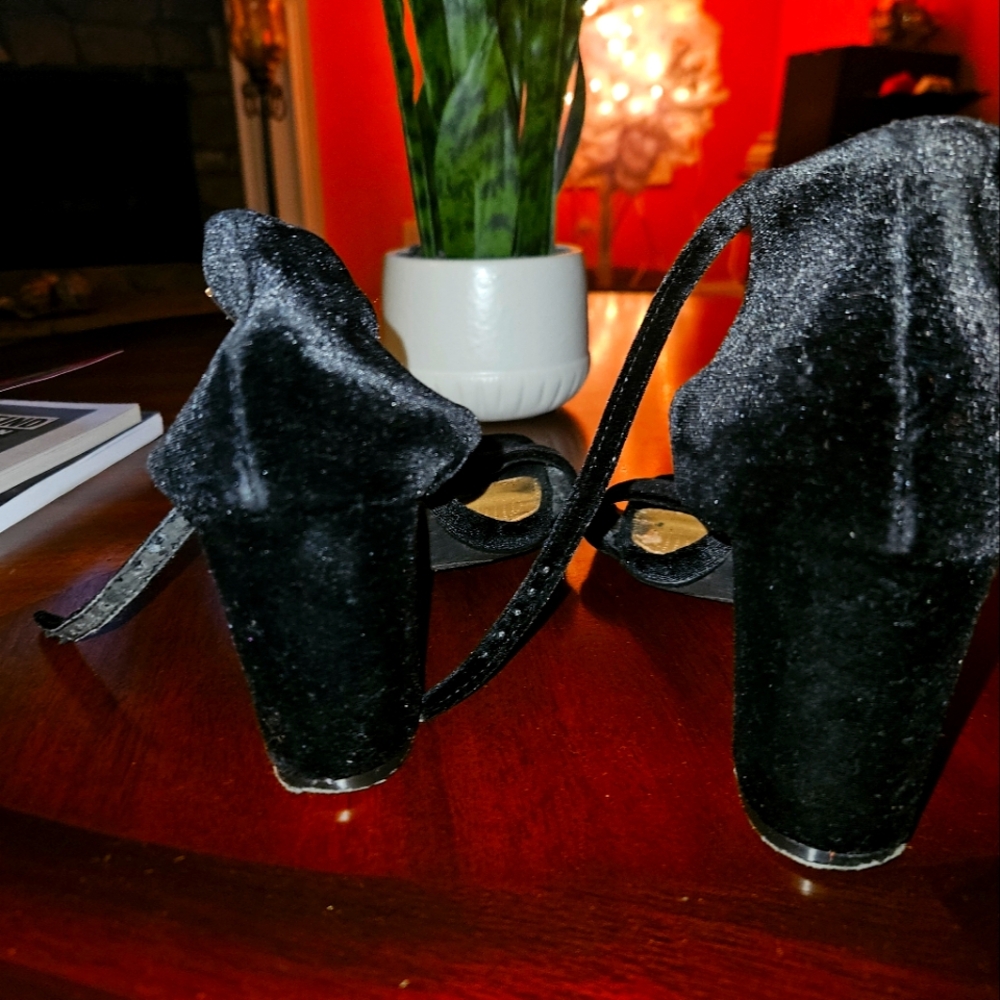 Shoes - Picture 2 of 2